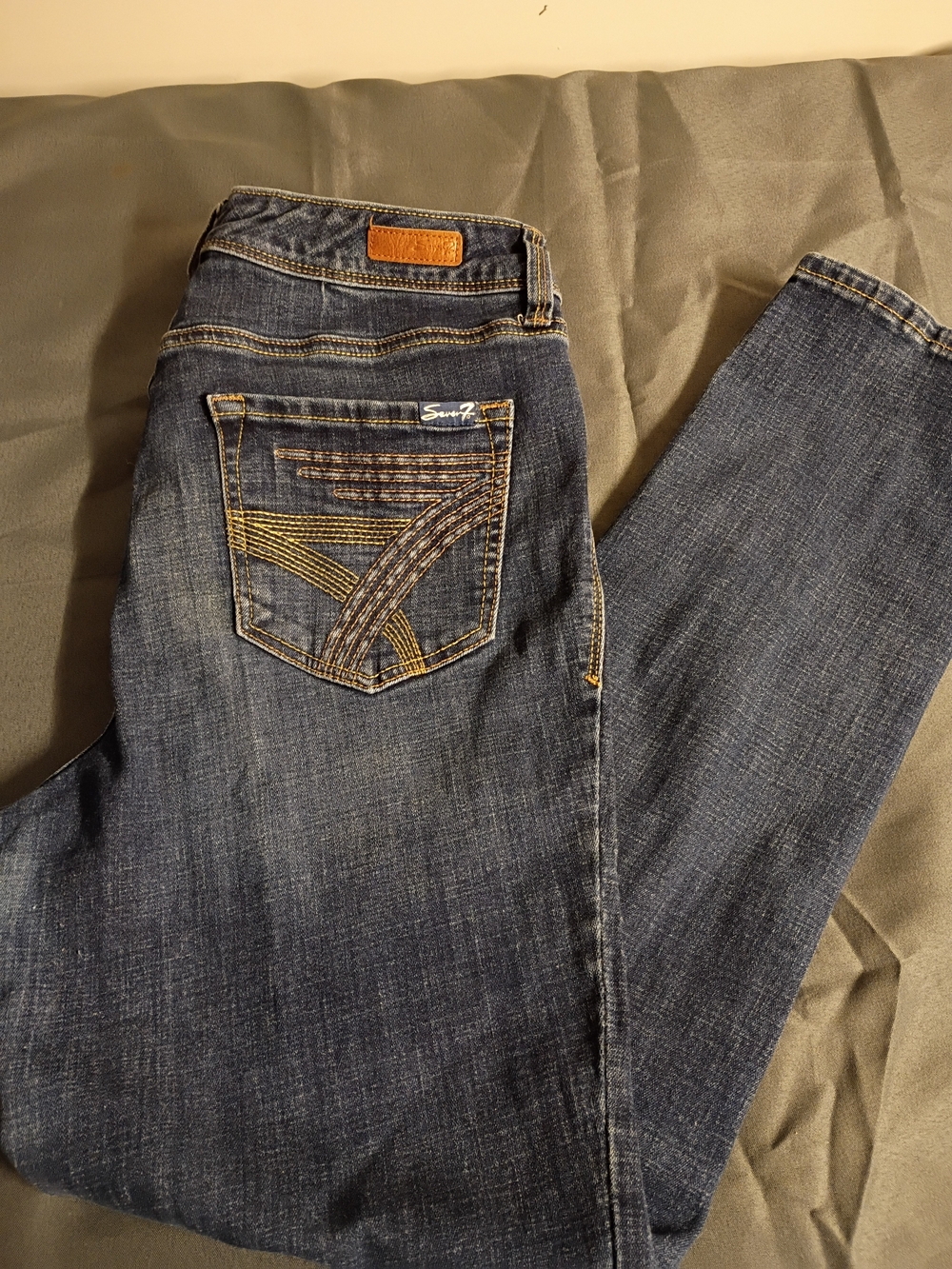 Seven7 Women's Dark Indigo Skinny Jeans with Contrast Stitching